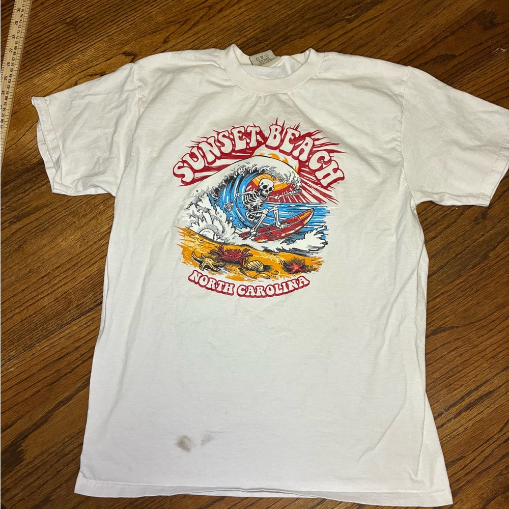 Prairie‎ Mountain Sunset Beach NC Skeleton Surfing Graphic T-Shirt White Medium